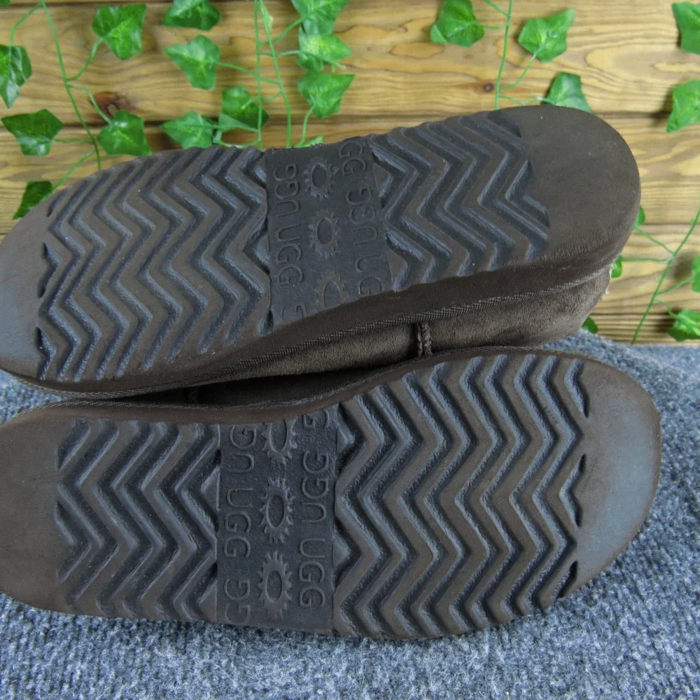 UGG Australia Classic Short Brown Suede Shearling Boots Women 7 Warm Comfort‎